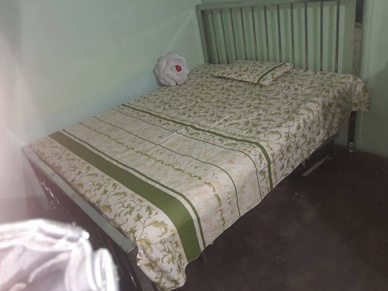 bed and wardrobe for sell 1