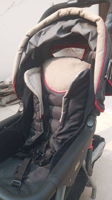 CHICCO Original Pram 4