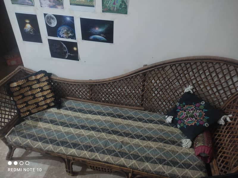 Cane dewan with cushion seat 1