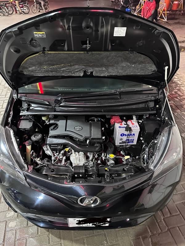 Toyota Vitz 2015 5