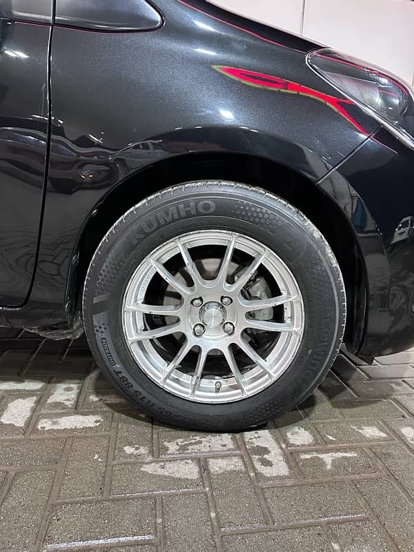 Toyota Vitz 2015 6