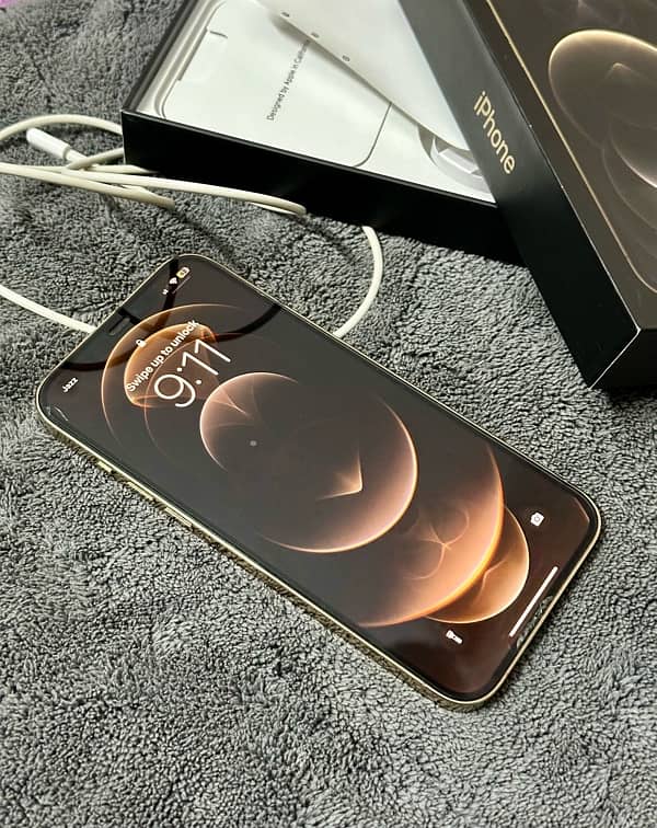 iPhone 12 Pro Max 256gb LLA PTA Approved 10/10 4