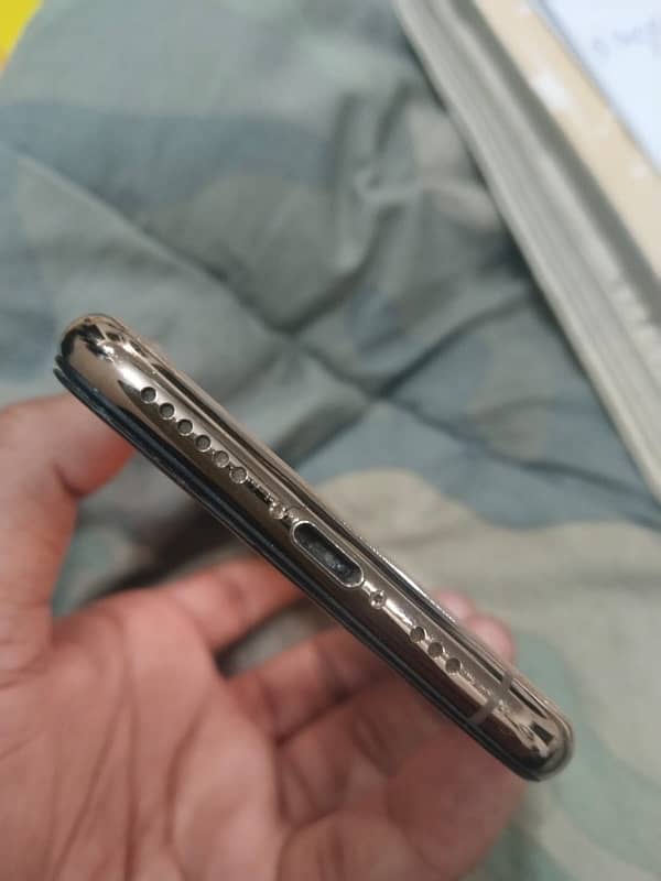 Iphone XS 64 GB PTA approved 1