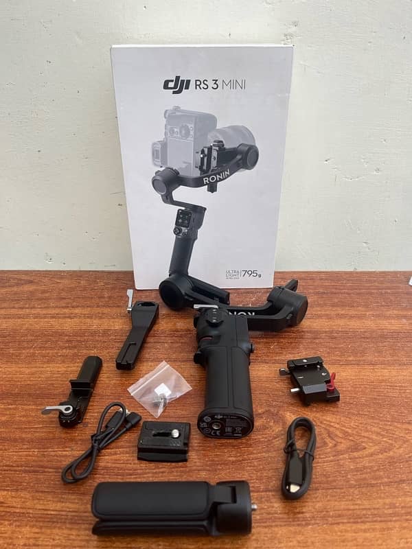 DJI RS3 mini - Fully box packed 0