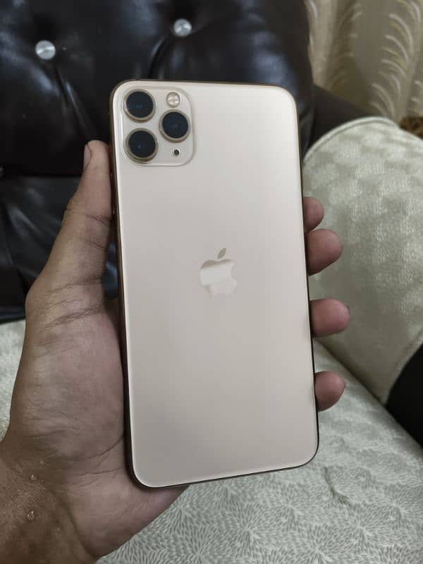 URGENT SALE MY IPHONE 11 PRO MAX 256GB (10/9.5) CONDITION PTA APPROVE 2