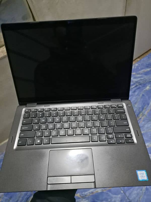 Dell Latitude 5300 3