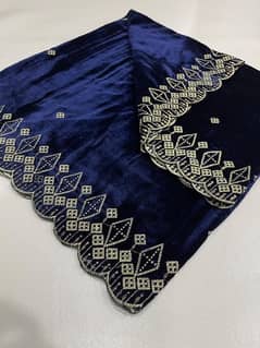 Women's Velvet Embroidered Border Shawl