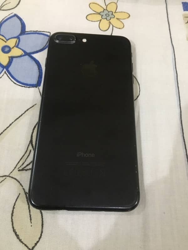 IPhone 7plus 32GB black pta approved 1