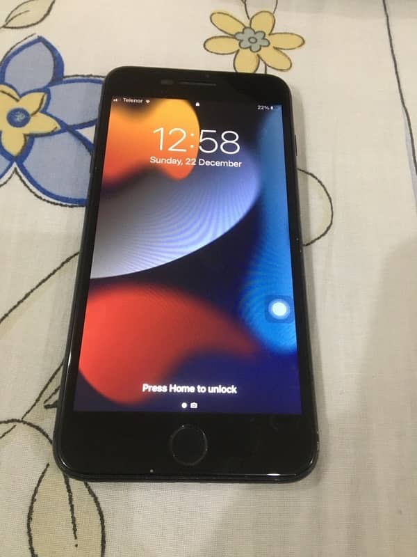 IPhone 7plus 32GB black pta approved 2