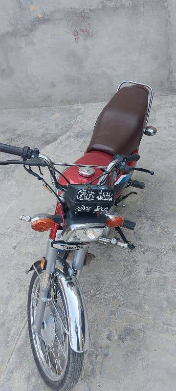 Honda 125 Red Color For sale like new condition 1