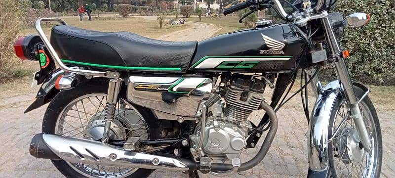 Honda 125 black 2