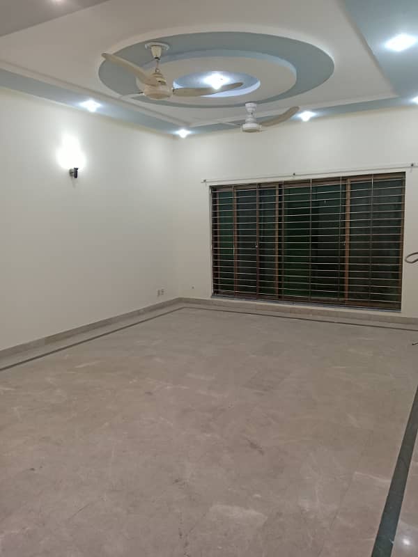 Lower portion locked and facing park 1 Kanal Upper Portion Available For Rent. 0