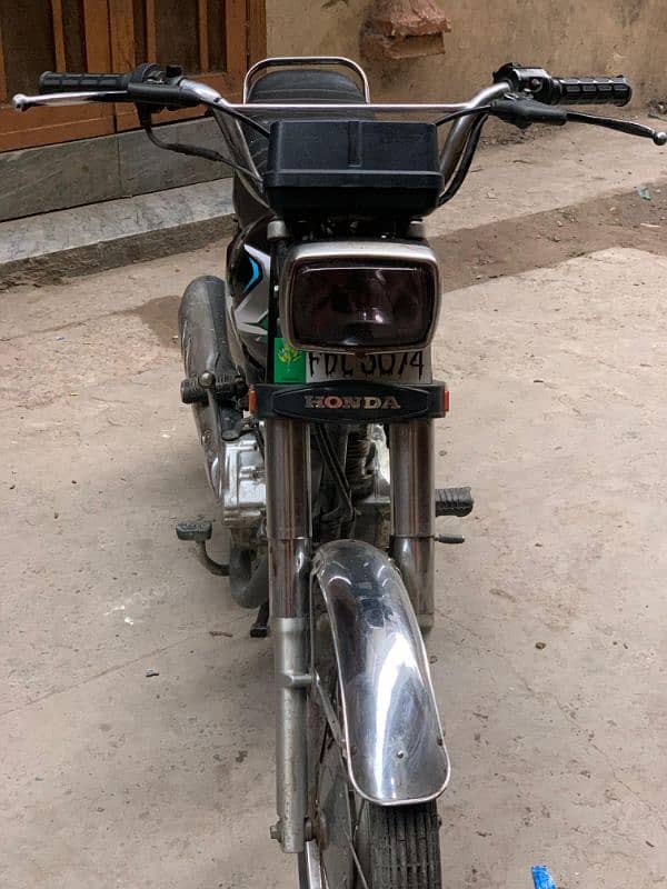 honda 125 (2009) model urgent sale need 4