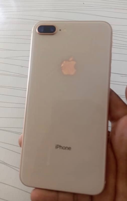 Iphone 8plus With box with original apple charging 0