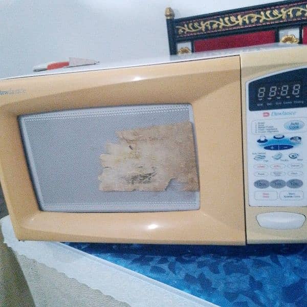 Dawlance Oven new condition Grill oven range.    wattapp 03281201015 1