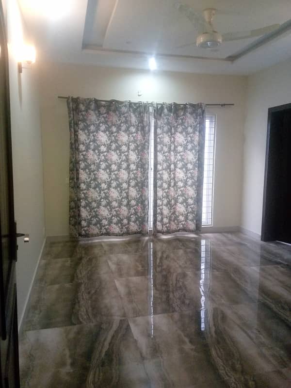 Modern And Very Stylish Brand New 1 Kanal Upper Portion Available For Rent 11