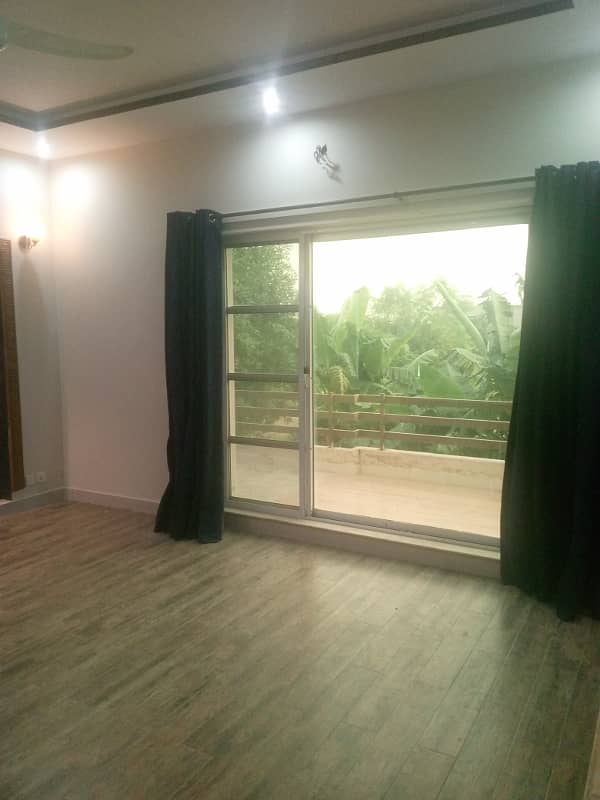 Modern And Very Stylish Brand New 1 Kanal Upper Portion Available For Rent 0