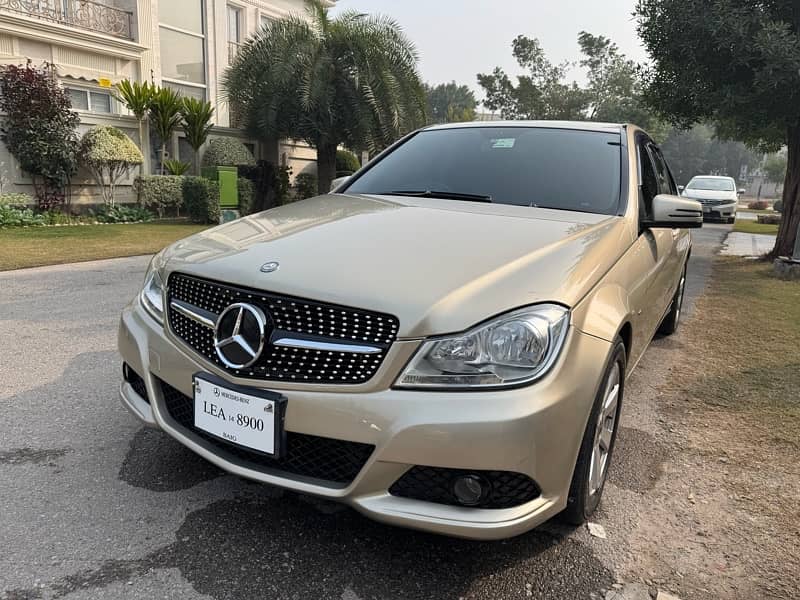 Mercedes C Class C200 W204(Facelift) 2011 3