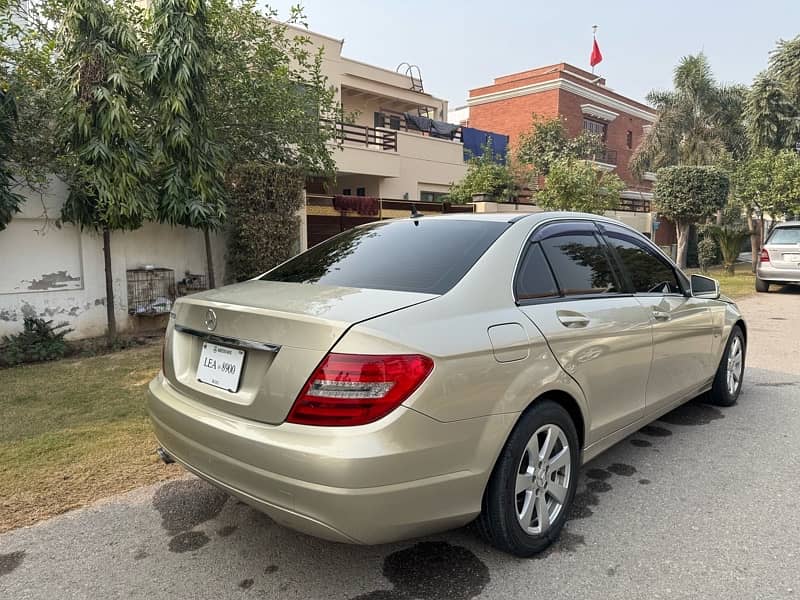 Mercedes C Class C200 W204(Facelift) 2011 6