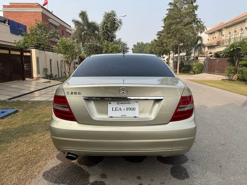 Mercedes C Class C200 W204(Facelift) 2011 7