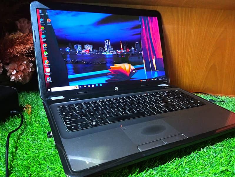 HP Pavalion G Series Core i3 2nd Generation 0