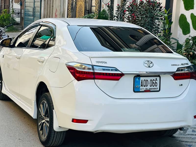 Toyota Corolla Altis (2020) model 2