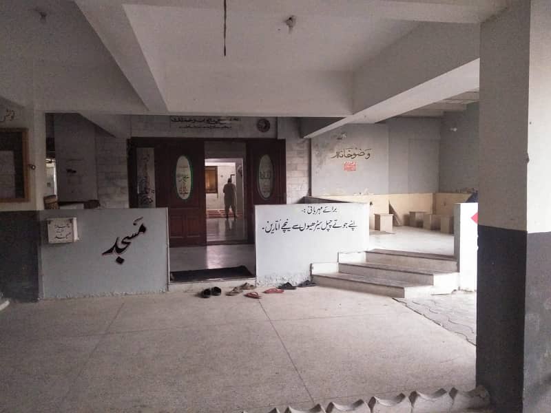 1 BED + 1 LOUNCH FLAT FOR RENT IN NEW BUILDING AL-GHAFOOR SKY TOWER SECTOR 11 A NORTH KARACHI 7