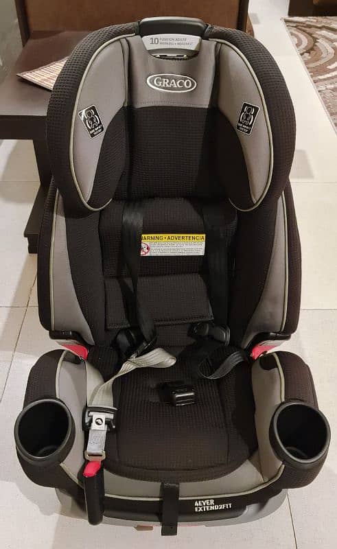 GRACO Car Seat ISO FIX compatible. 2