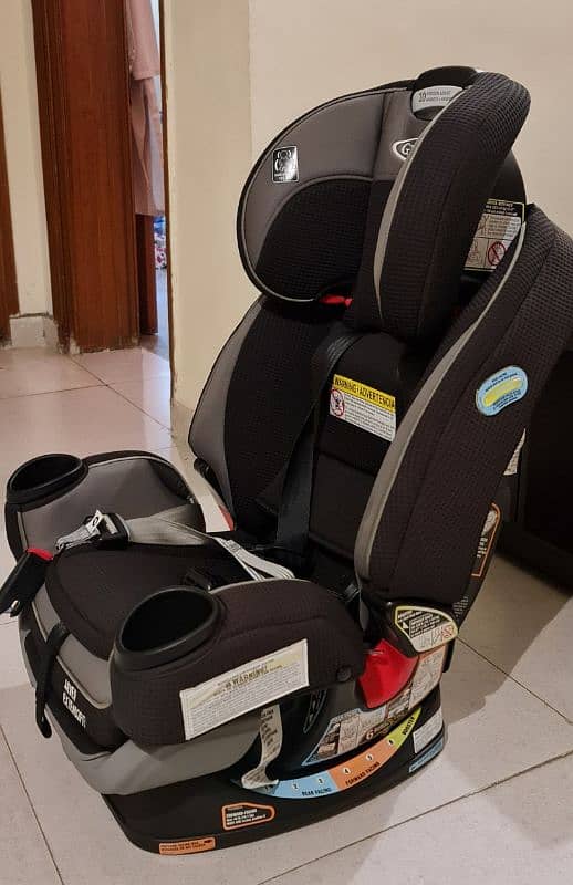 GRACO Car Seat ISO FIX compatible. 3