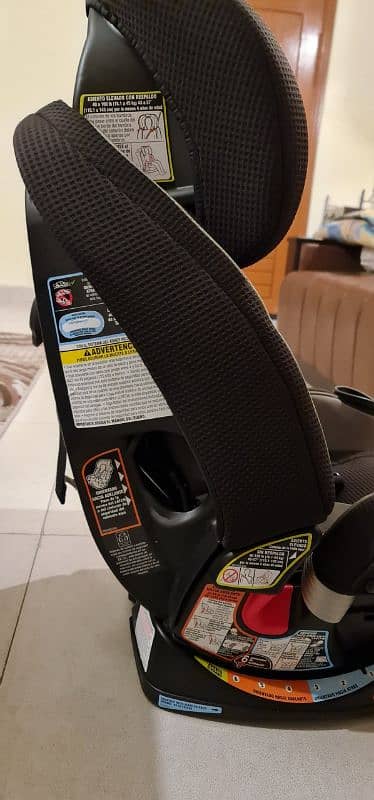 GRACO Car Seat ISO FIX compatible. 6