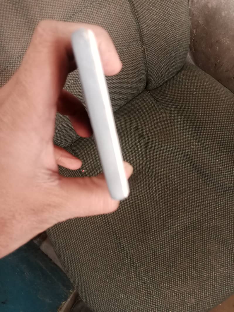 Oppo f1s 1