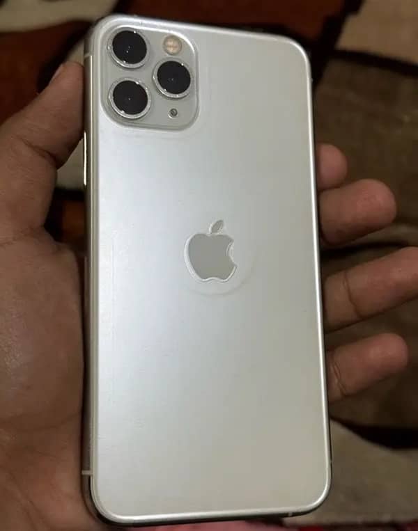 Iphone 11 pro sim glitch 1