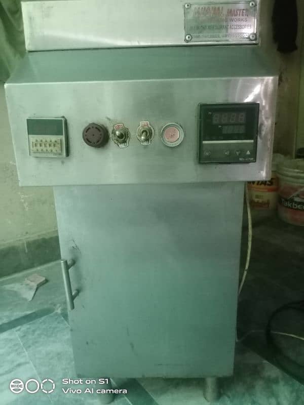 zinger fryer machine 1