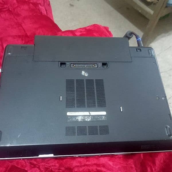 Dell latitude heavy machine available for sale 2 days check guarantee 0