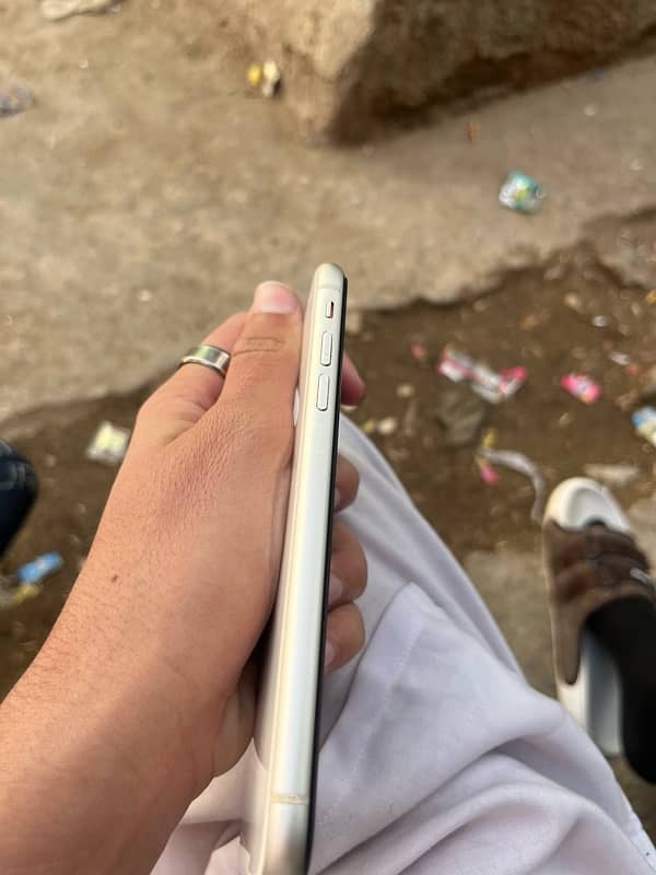 IPhone 11 non pta jv 4