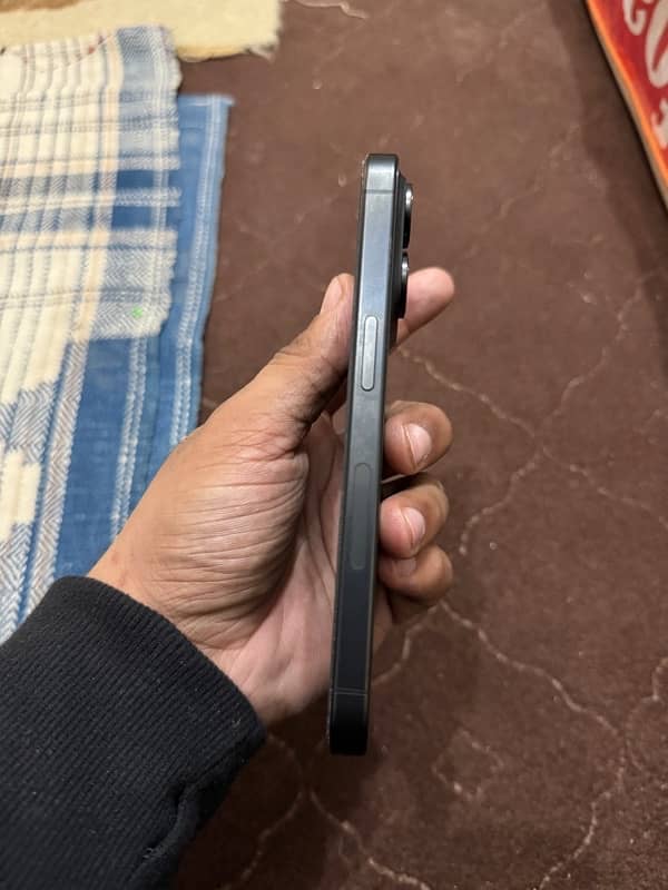 Iphone 15 Pro Non PTA 3