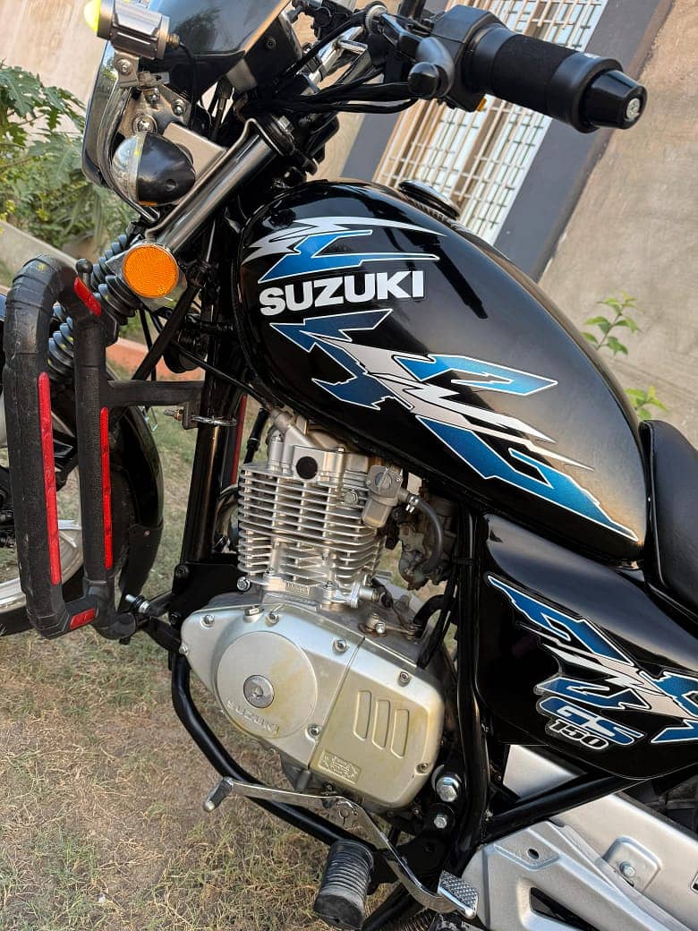 Suzuki GS 150 2022 (03459116378) whatssapp 2