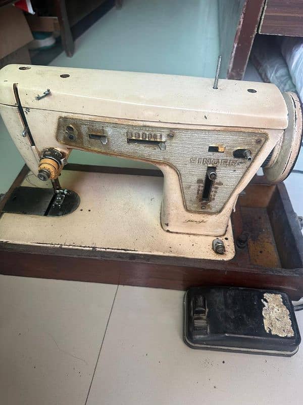 Singer Sewing machine 2