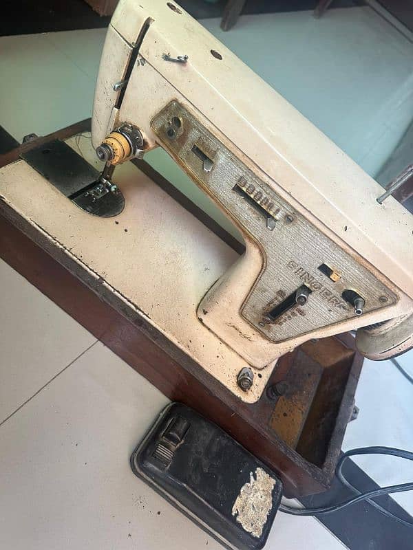 Singer Sewing machine 3