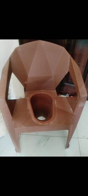 Kamod Chair 1