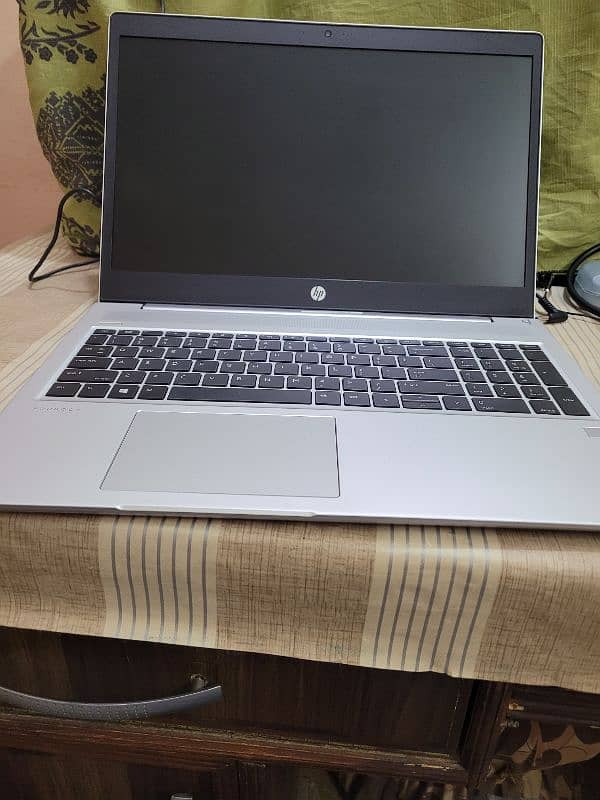 Laptop HP Ryzen 5 12/512 0