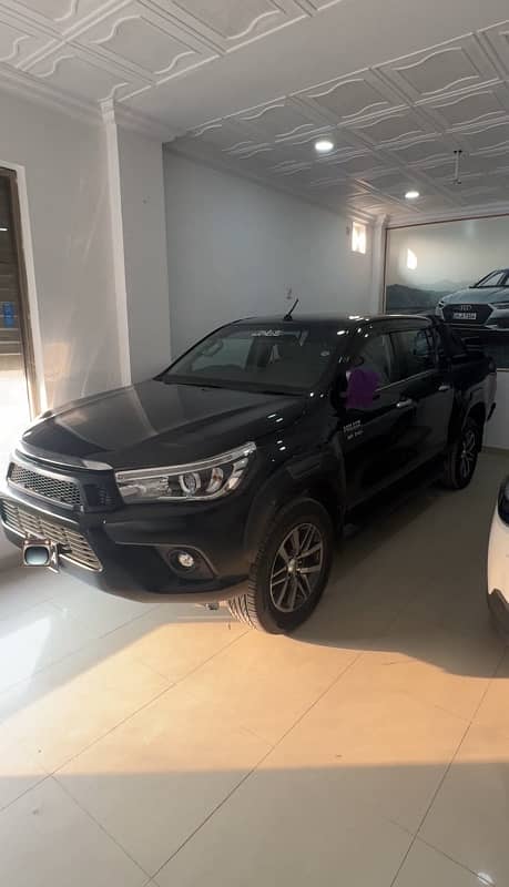 Toyota Hilux 2019 1