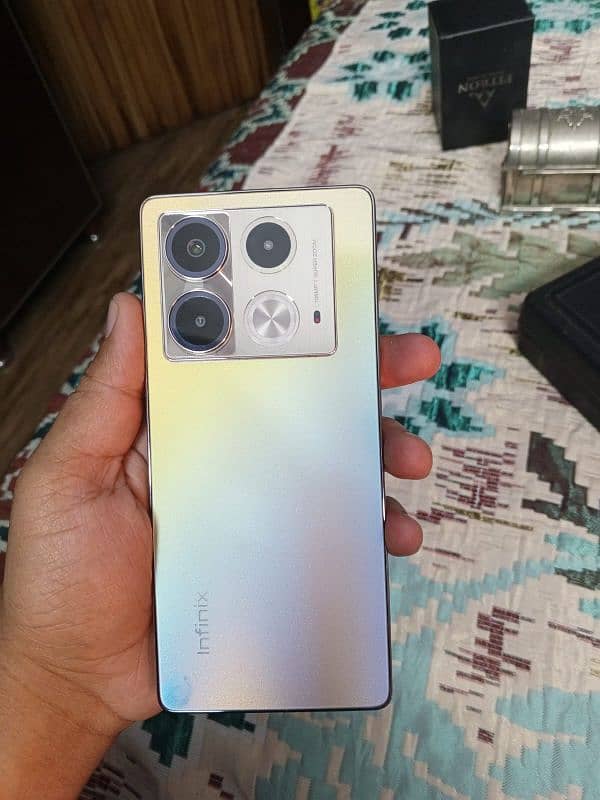 infinix note 40 for sale in excellent condition 6