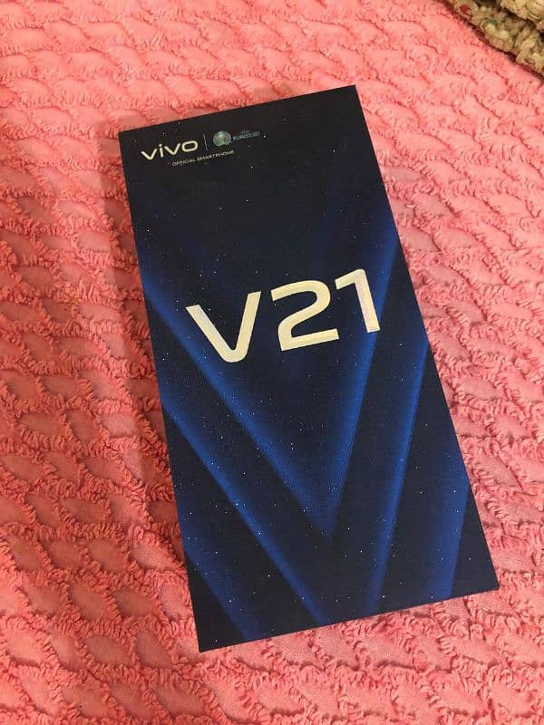 Vivo, V21, Excellent condition, Original Charger 3