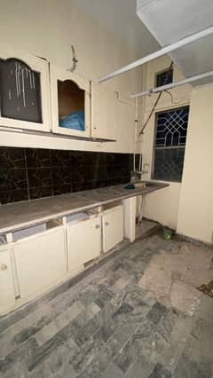 Outclass 2 bed dd Flat For Rent