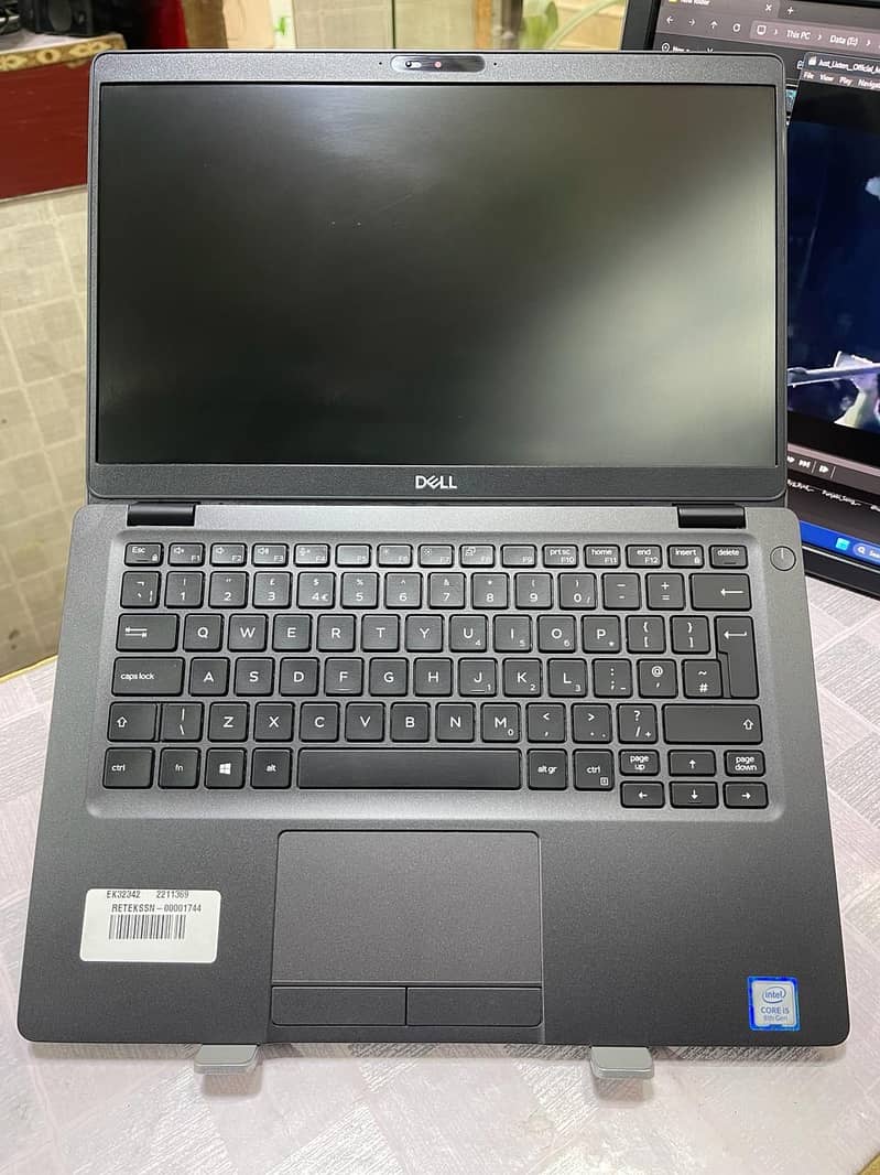 Dell Latitude 5300  (0322-8832611) 4