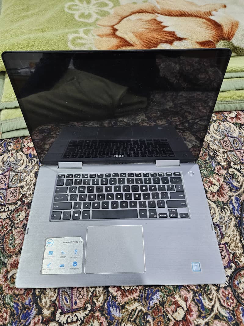 Dell inspiron 7573 Core i5 8th-Gen 256gb Nvme 6