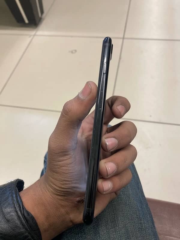 i phone 7 plus PTA 3