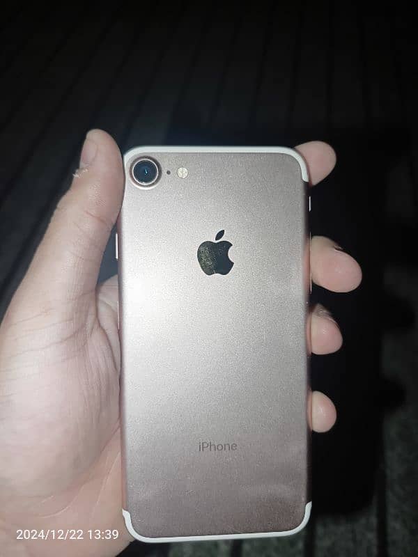 Iphone 7 for sell 5