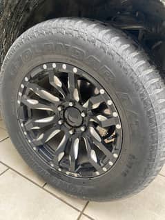 Rim & tyres 285/60/18